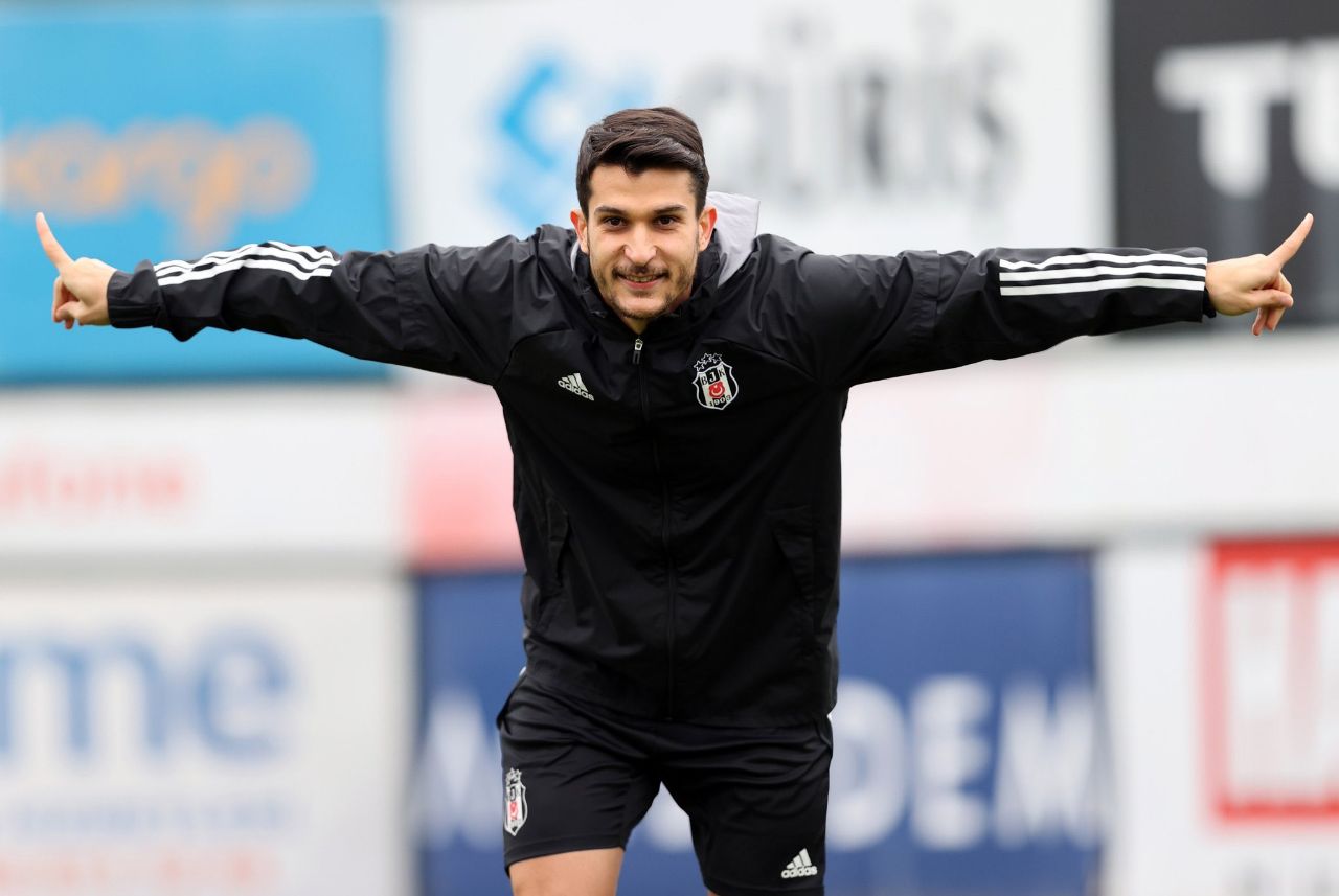 ADAYA DÜŞSEN YANINA ALACAĞIN FUTBOLCU(SÜPER LİG)